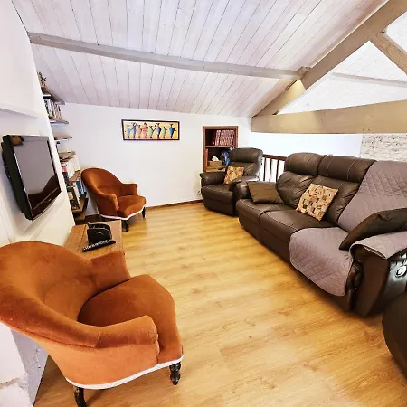 Prázdninový dům Le Creux Du Loup La Couronne (Charente)