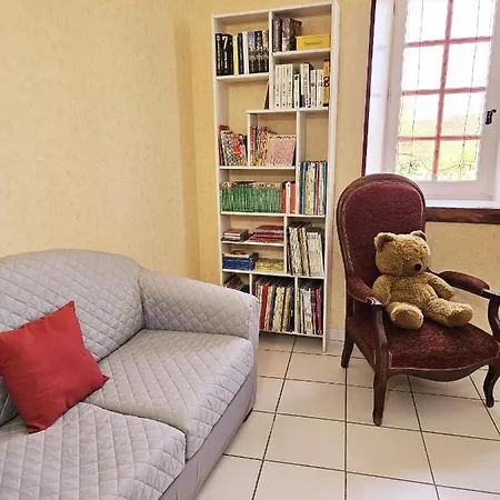 Casa de Férias Le Creux Du Loup La Couronne (Charente)