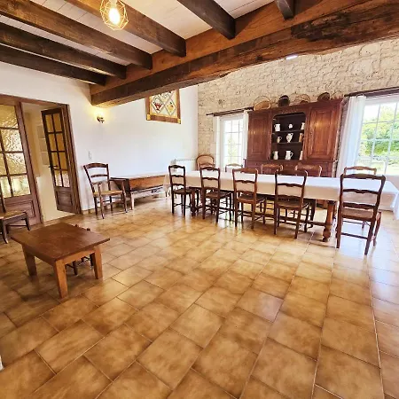 Casa de Férias Le Creux Du Loup *