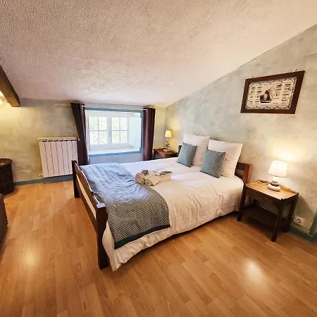 Le Creux Du Loup La Couronne (Charente)