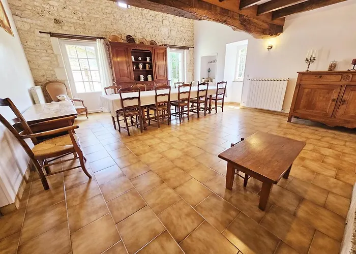 Le Creux Du Loup La Couronne (Charente)