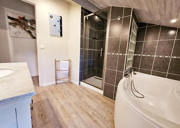 Le Creux Du Loup La Couronne (Charente)